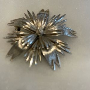 Vintsge Monet silvertone brooch